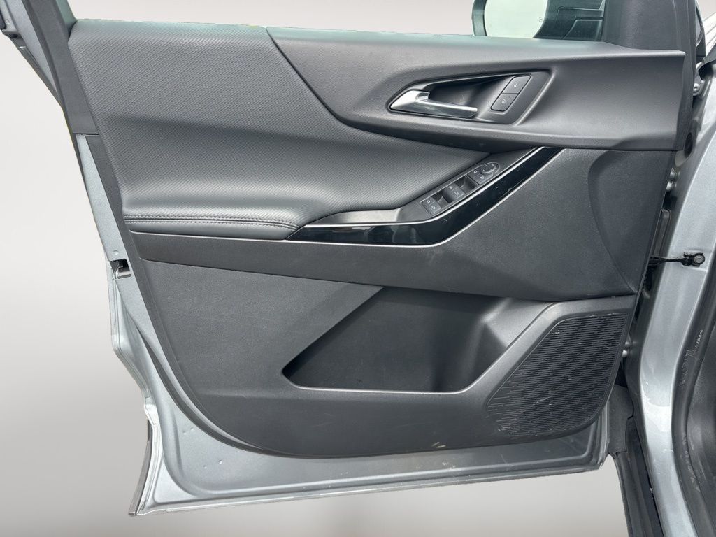 2025 Chevrolet Equinox LT - Photo 23