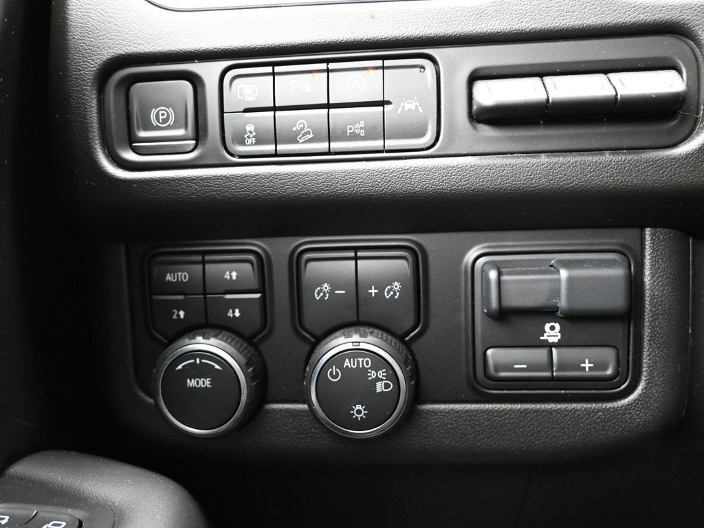 2023 Chevrolet Tahoe Premier - Photo 32