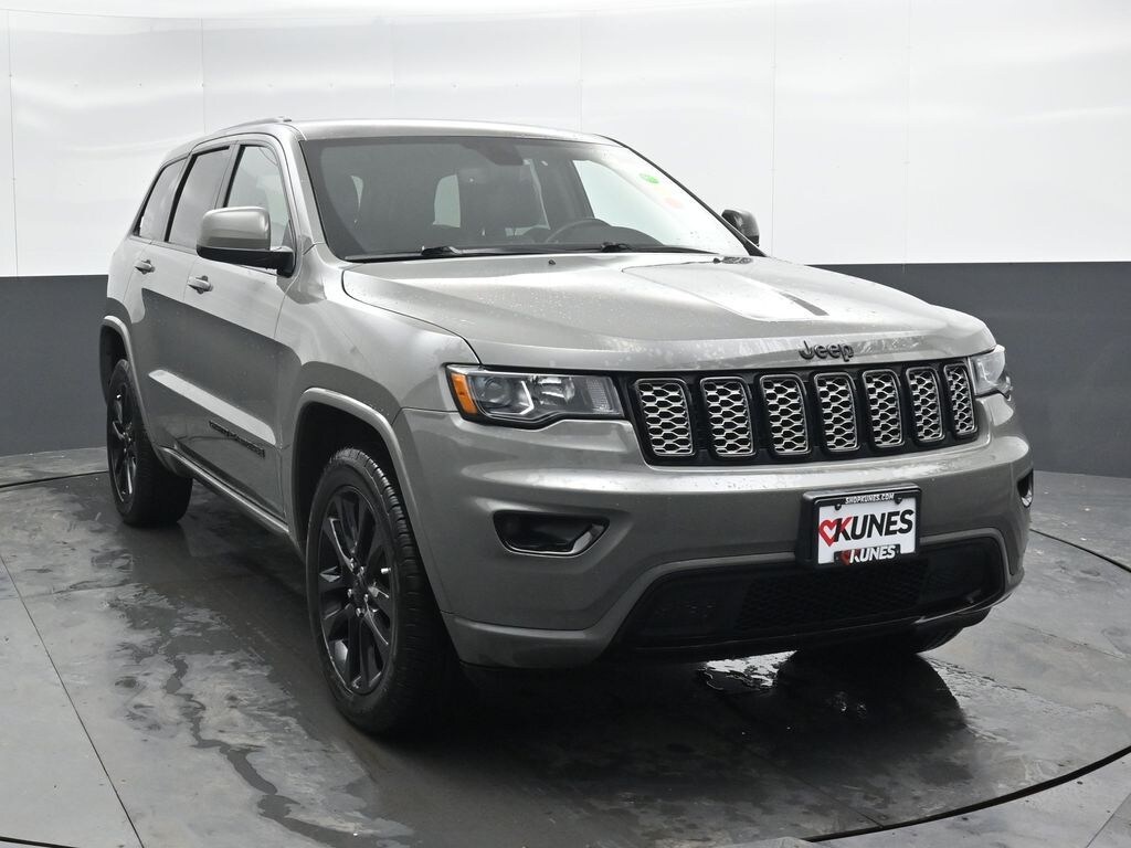 Used 2020 Jeep Grand Cherokee Altitude SUV