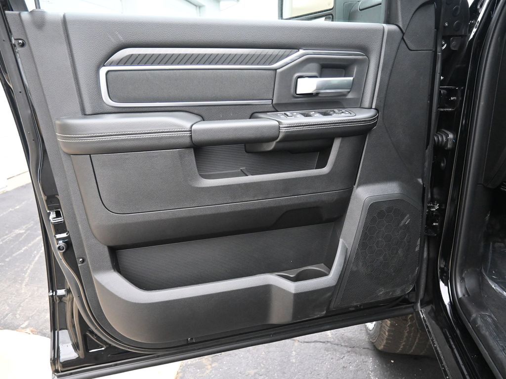 2026 RAM 2500 Big Horn - Photo 19