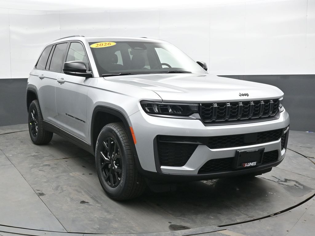 New 2026 Jeep Grand Cherokee Laredo Sport Utility