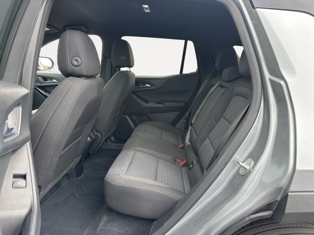 2025 Chevrolet Equinox LT - Photo 25