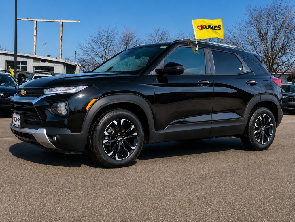 Used 2023 Chevrolet Trailblazer LT SUV