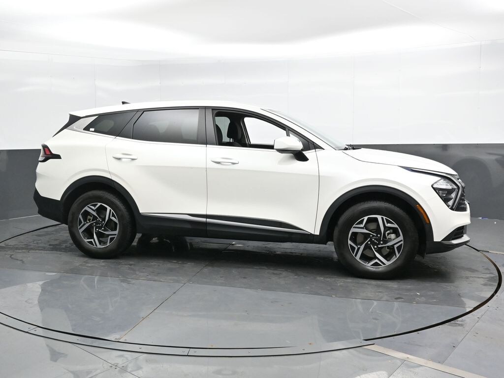 Used 2023 Kia Sportage LX SUV