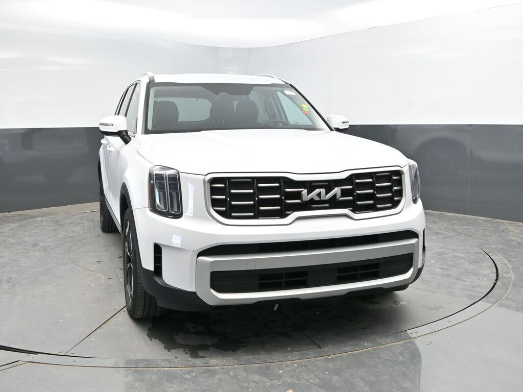 Used 2025 Kia Telluride S SUV
