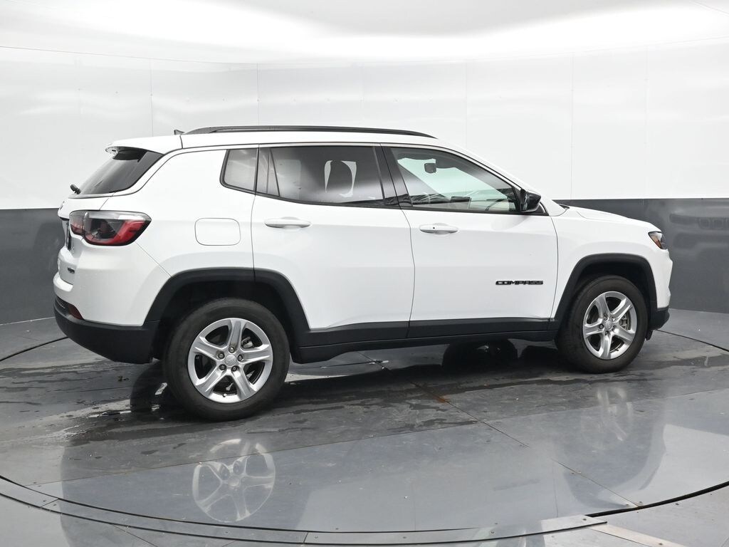 Used 2023 Jeep Compass Latitude SUV