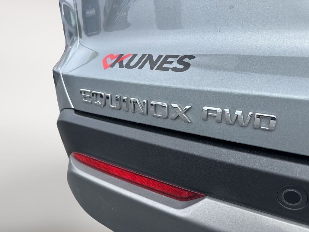 2025 Chevrolet Equinox LT - Photo 16