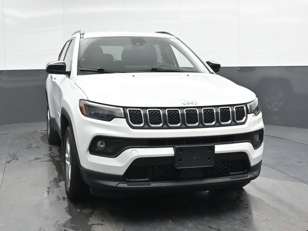 Used 2023 Jeep Compass Latitude SUV