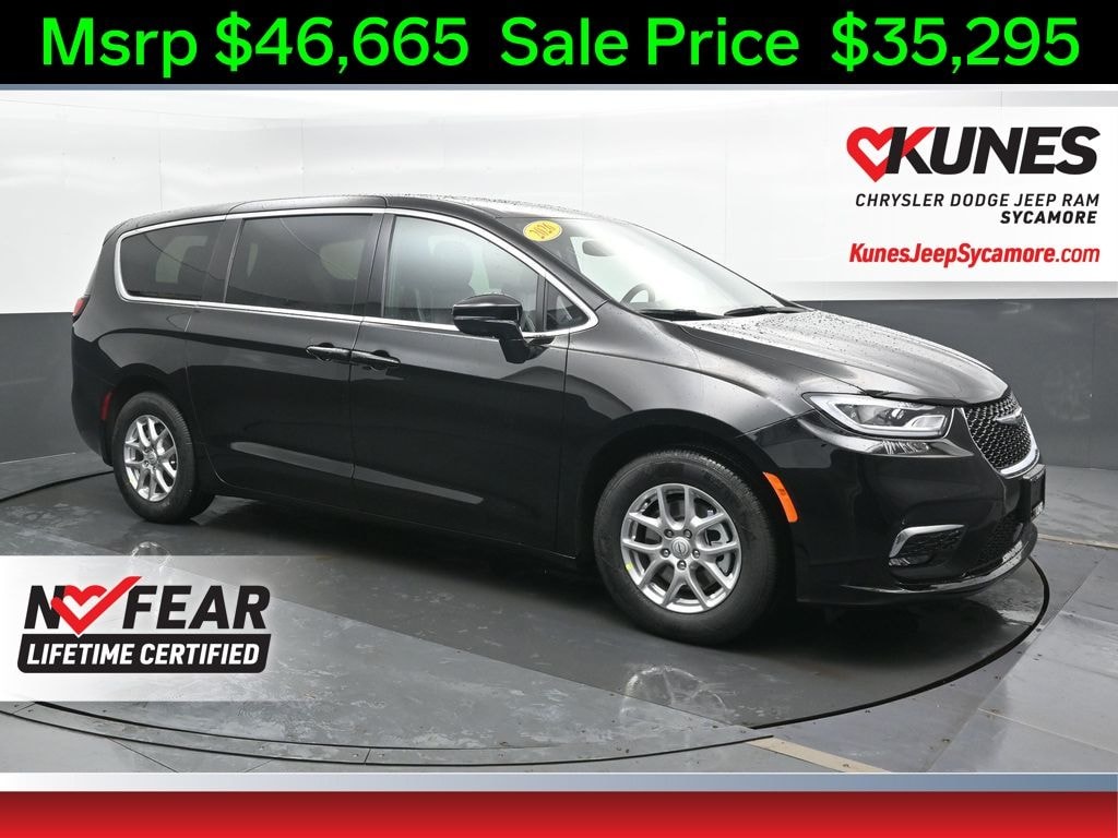 New 2026 Chrysler Pacifica Select Passenger Van