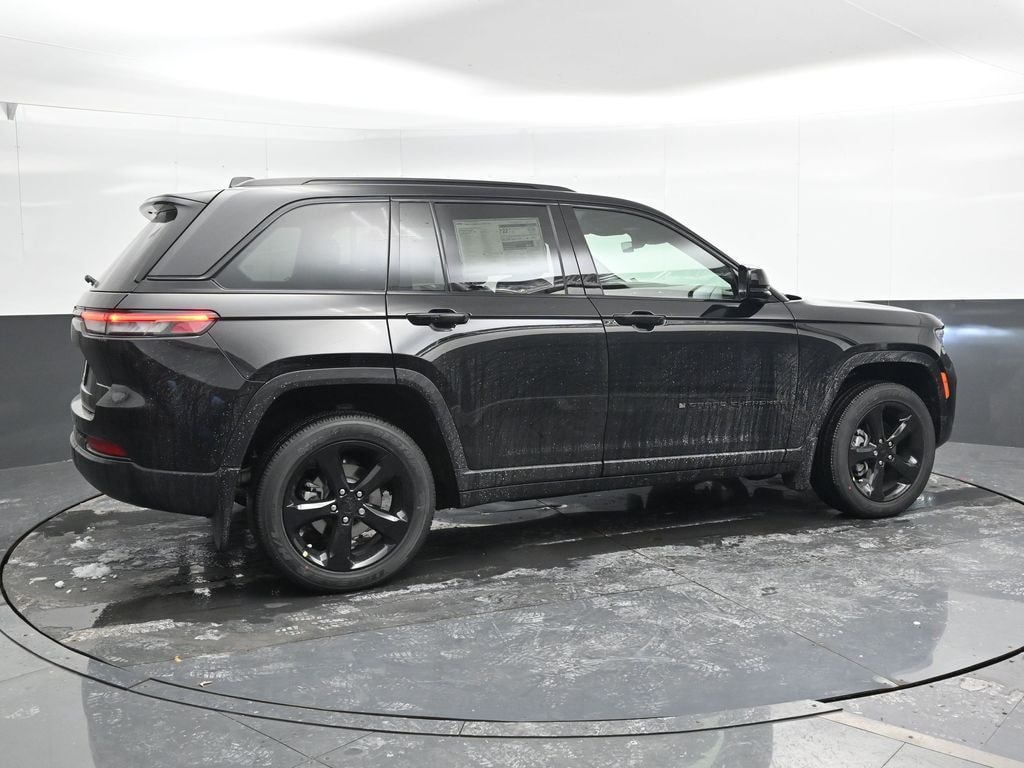 New 2025 Jeep Grand Cherokee Altitude X Sport Utility