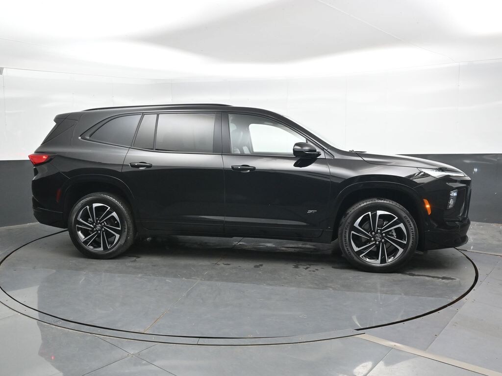 Used 2025 Buick Enclave Sport Touring SUV