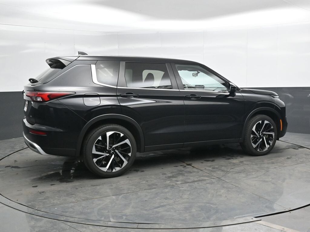 Used 2024 Mitsubishi Outlander SUV