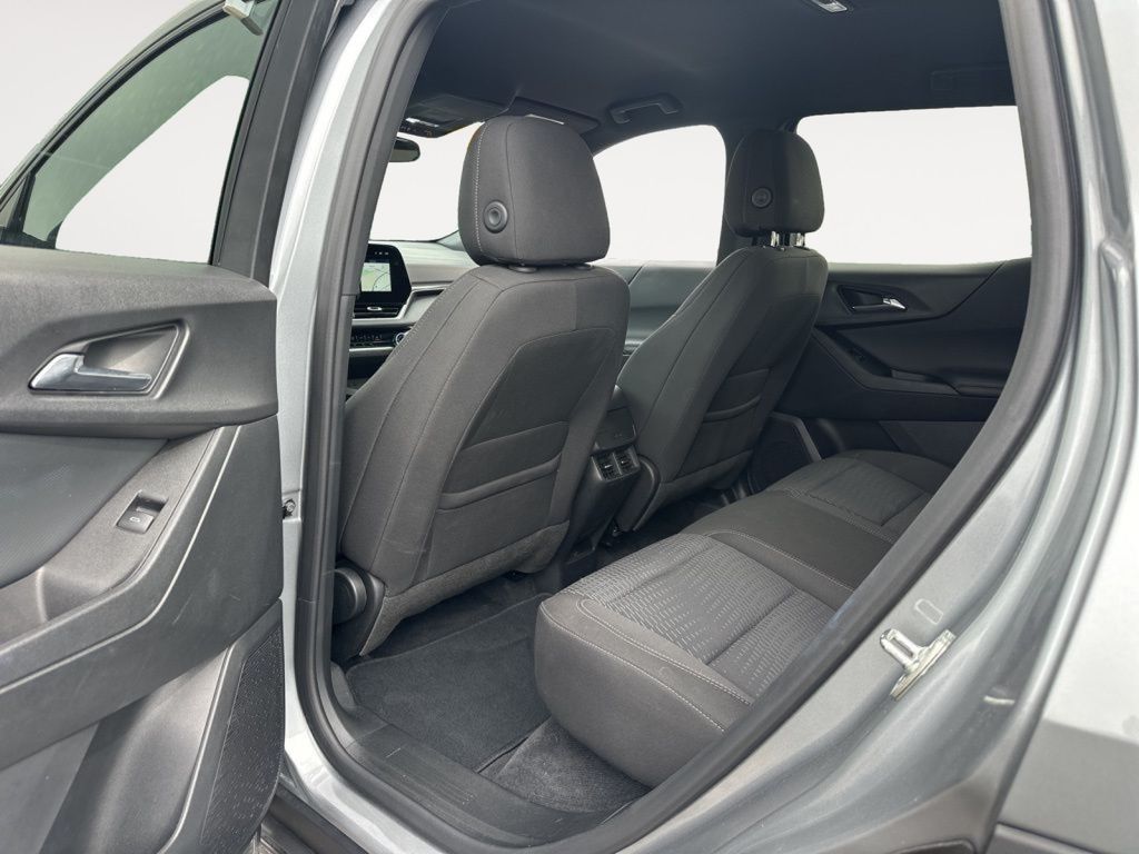 2025 Chevrolet Equinox LT - Photo 24