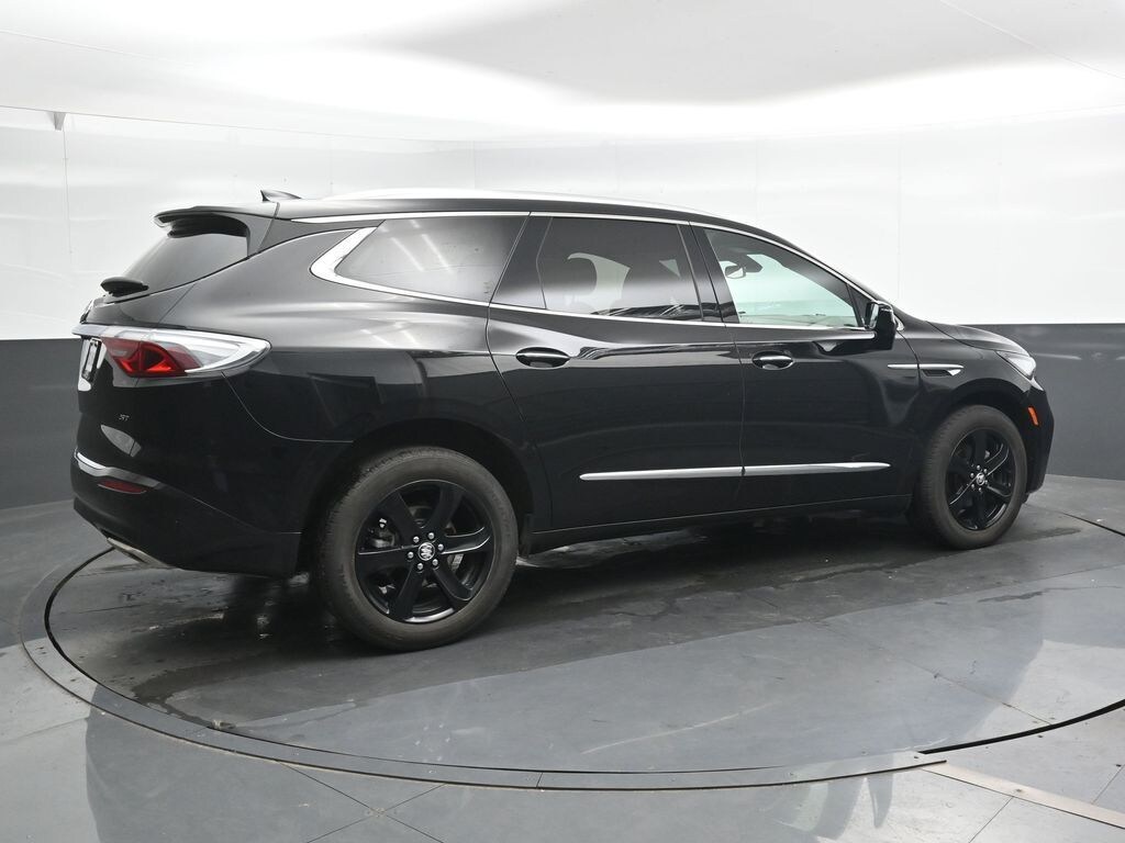 Used 2023 Buick Enclave Essence SUV