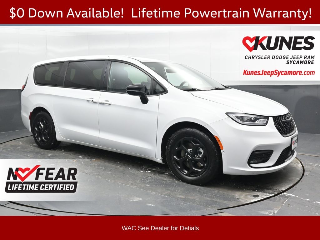 2024 Chrysler Pacifica PHEV