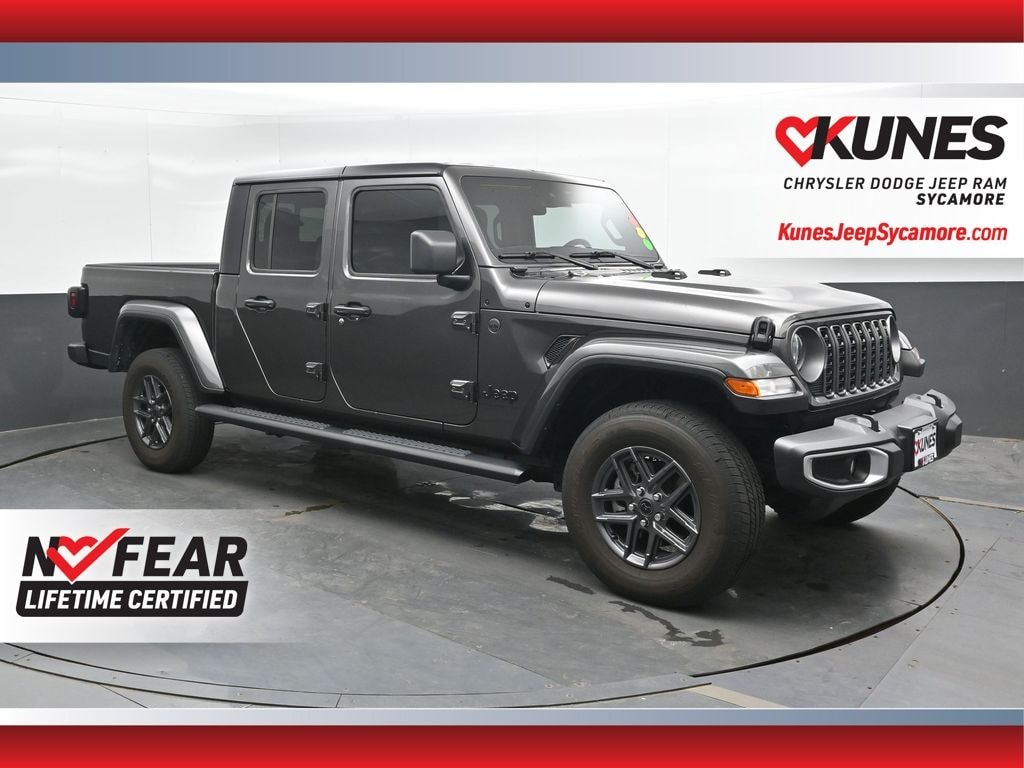 Used 2025 Jeep Gladiator Sport S Truck