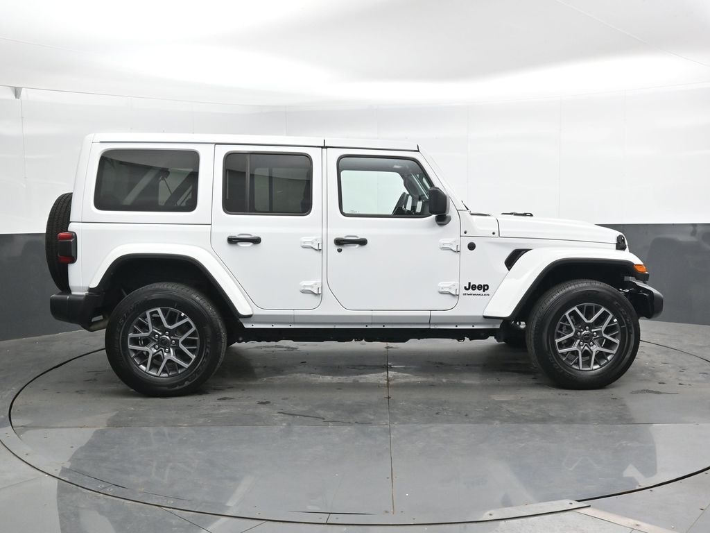 Used 2025 Jeep Wrangler Sahara SUV