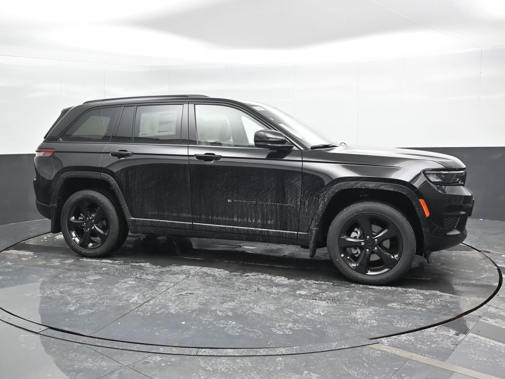 New 2025 Jeep Grand Cherokee Altitude X Sport Utility