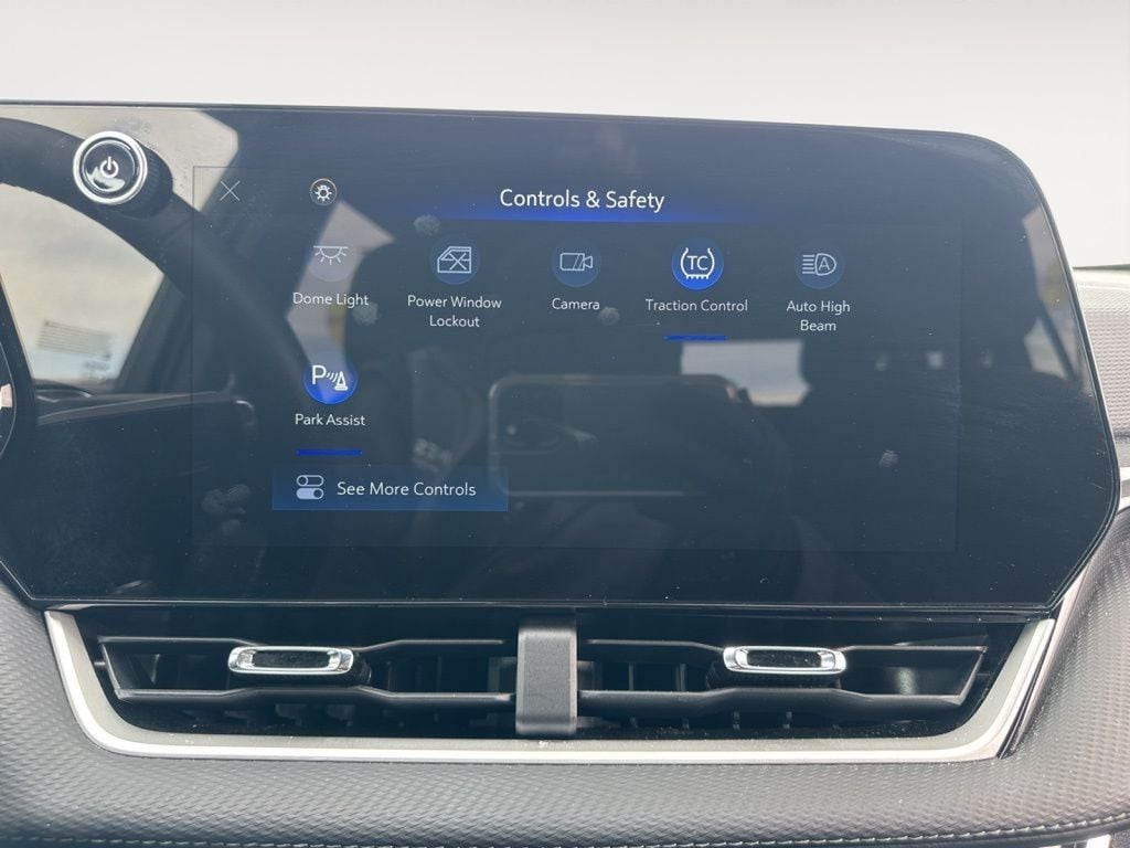 2025 Chevrolet Equinox LT - Photo 48