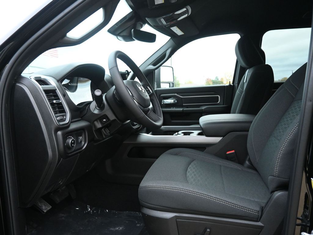 2026 RAM 2500 Big Horn - Photo 15