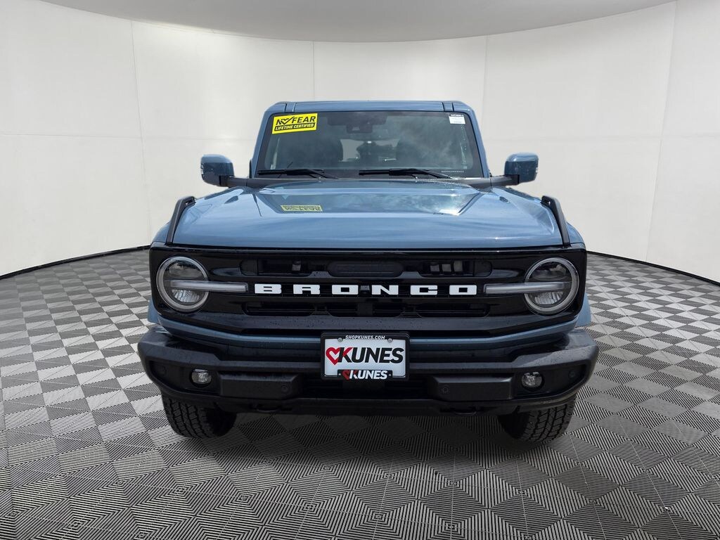 New 2025 Ford Bronco Outer Banks SUV