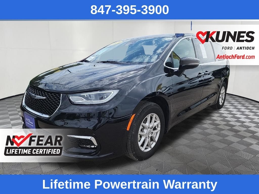 Certified 2025 Chrysler Pacifica Select Van Passenger Van