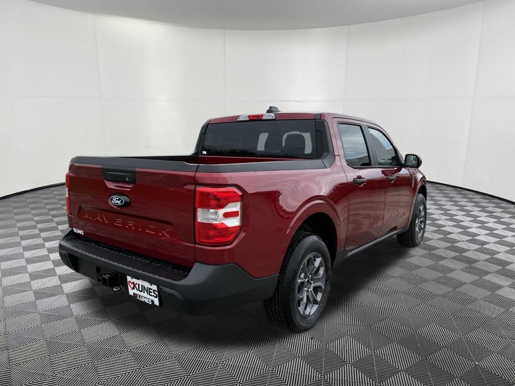 2025 Ford Maverick XLT photo 3
