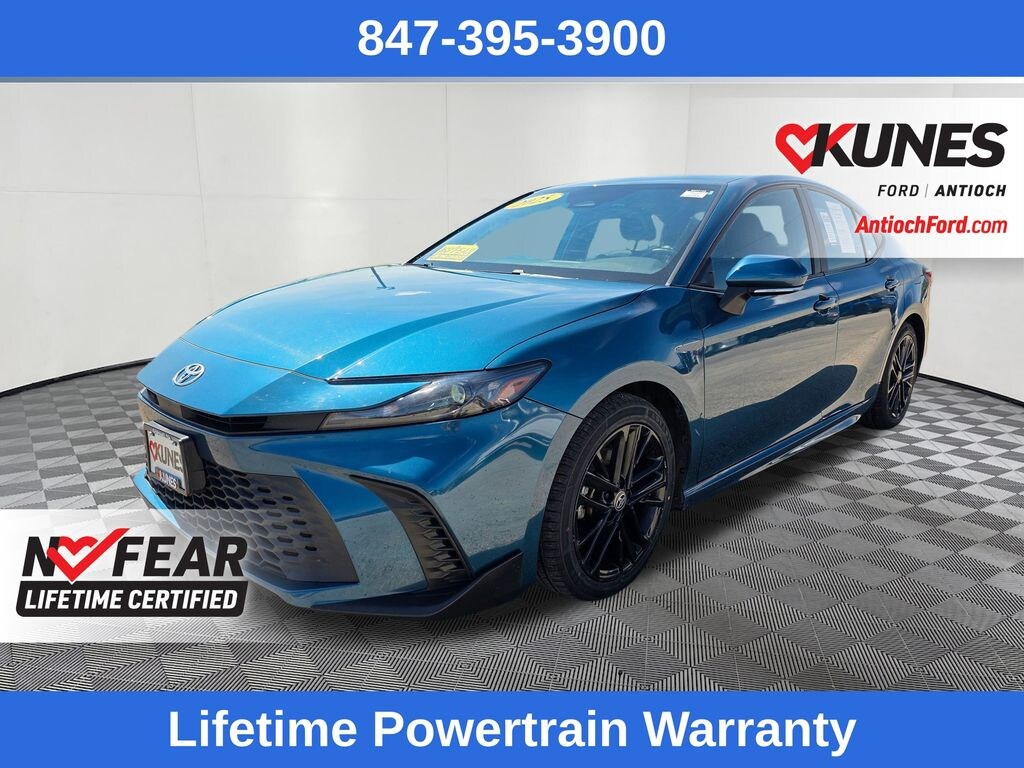 Used 2025 Toyota Camry SE Sedan