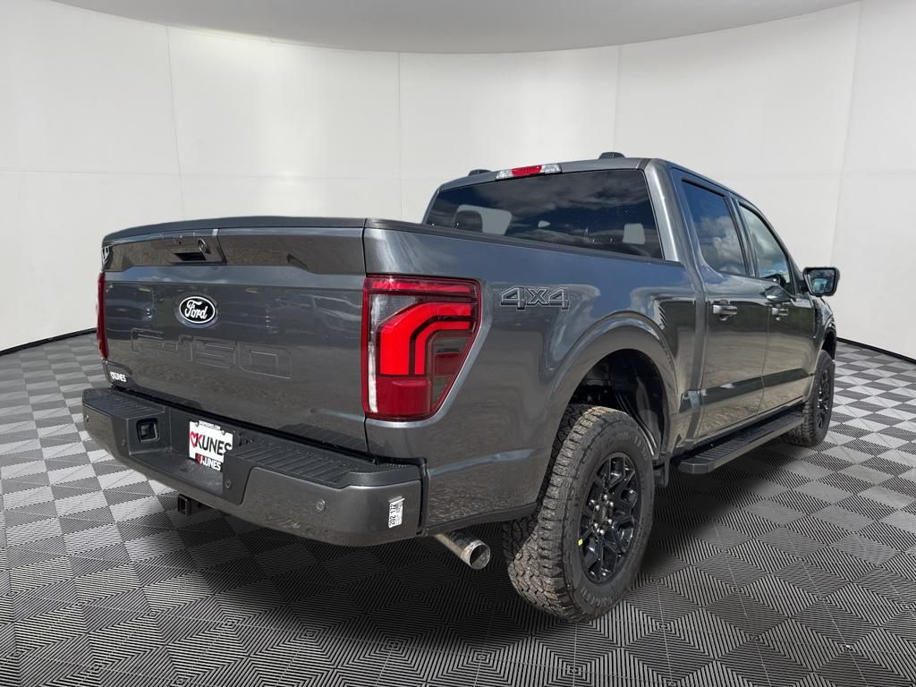 2025 Ford F-150 Lariat photo 3