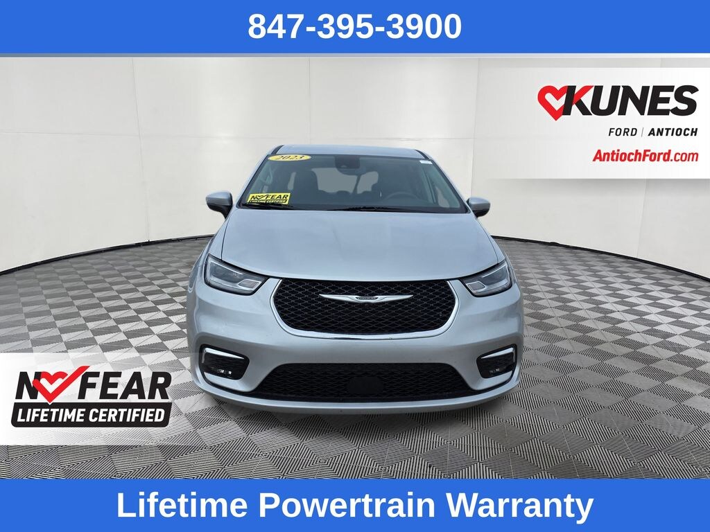 Used 2023 Chrysler Pacifica Touring L Van Passenger Van