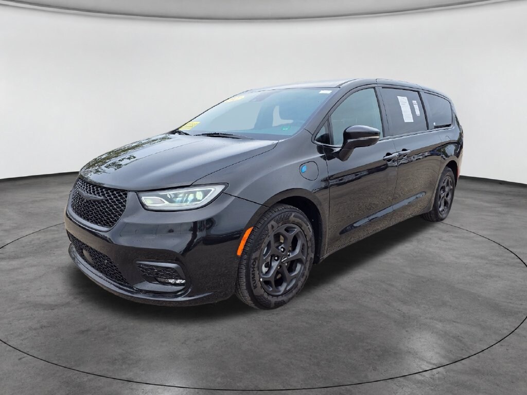 Certified 2022 Chrysler Pacifica Hybrid Touring L Van Passenger Van
