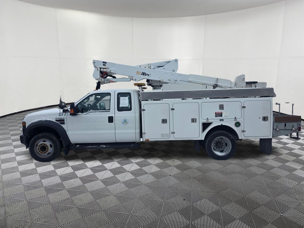 Used 2009 Ford F-550 Chassis Truck Super Cab