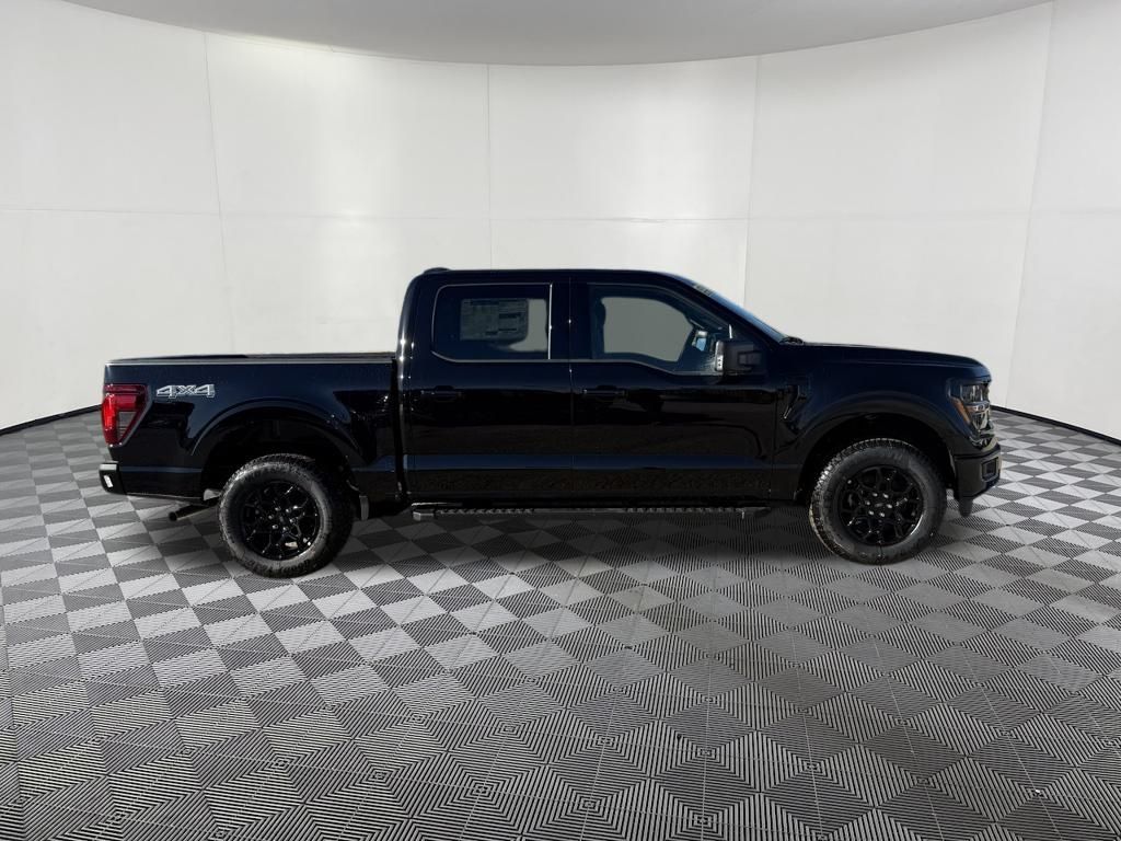 2025 Ford F-150 XLT photo 2