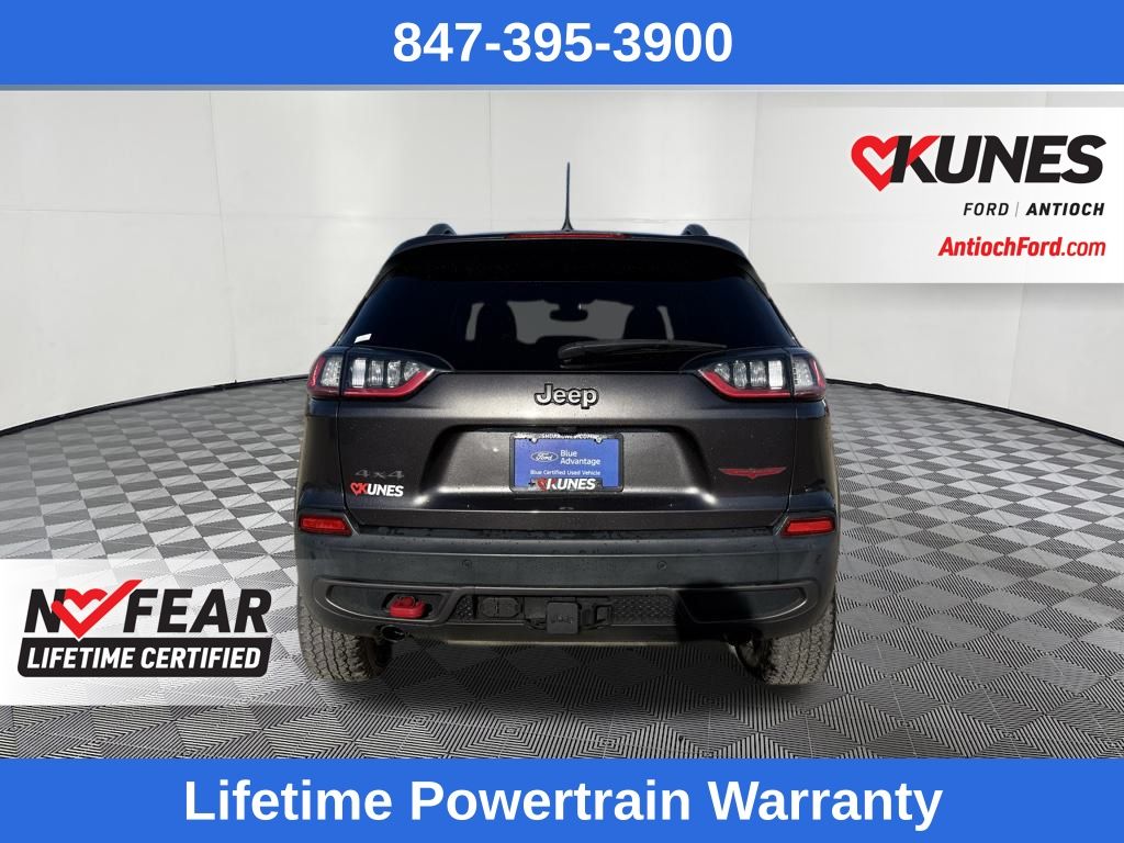 2019 Jeep Cherokee Trailhawk photo 3