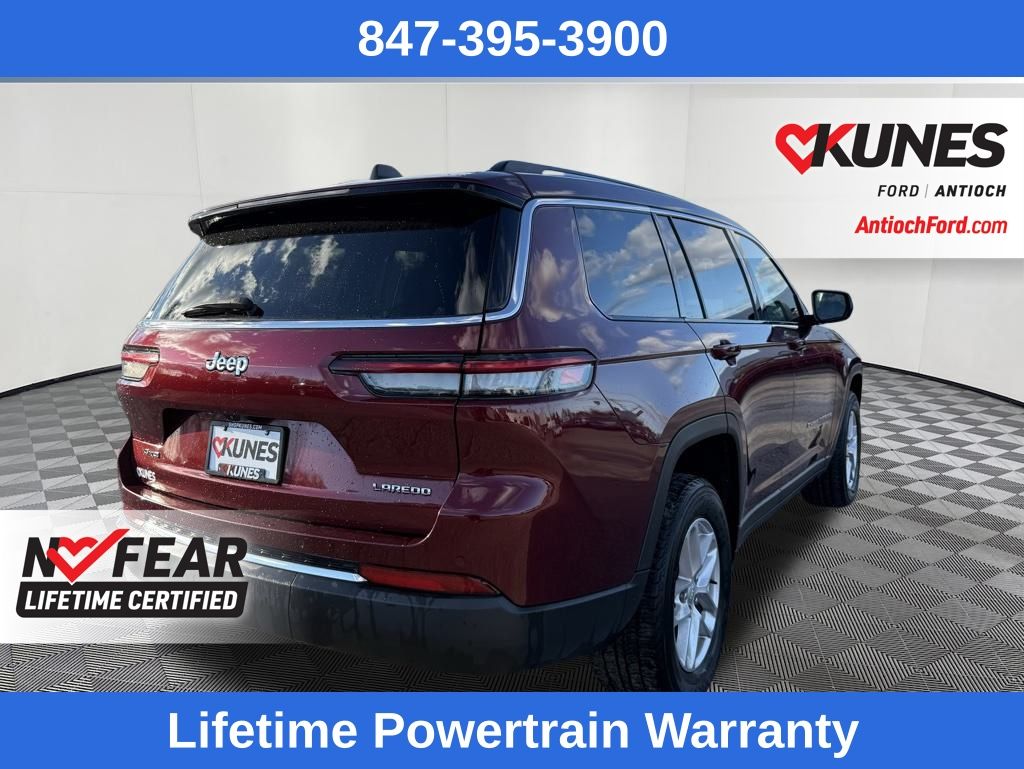 2023 Jeep Grand Cherokee Laredo photo 3