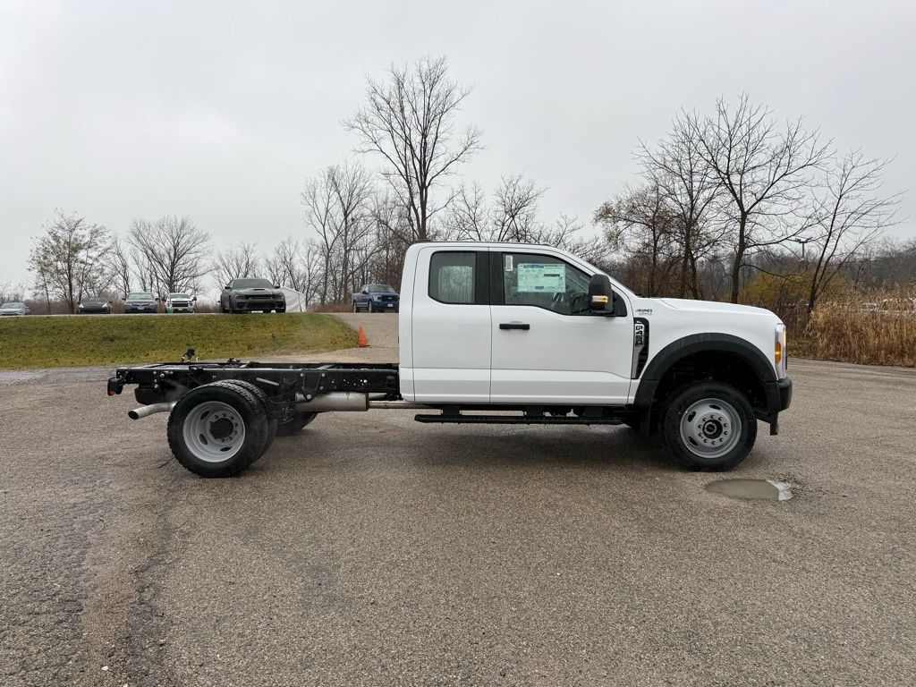 2026 Ford F-450 XL photo 2