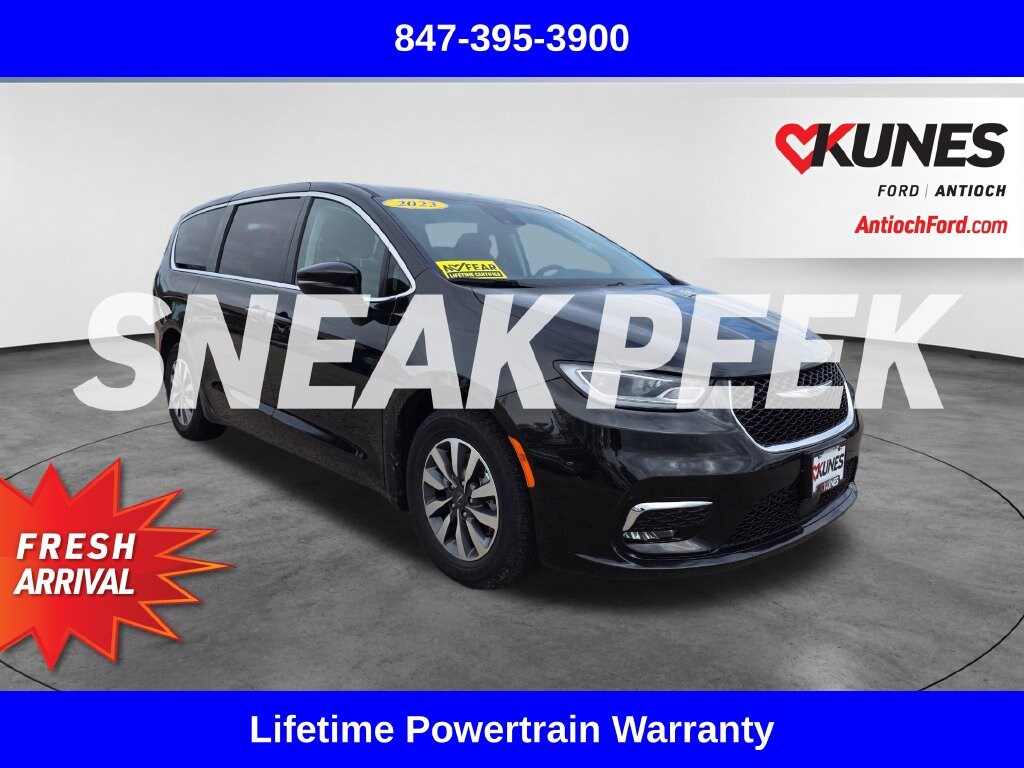 Certified 2023 Chrysler Pacifica Plug-In Hybrid Touring L Van Passenger Van