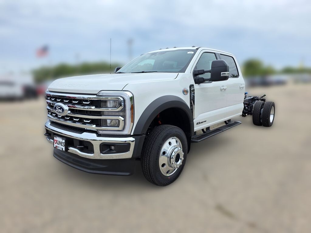 New 2027 Ford F-450 Chassis Lariat DRW Truck Crew Cab