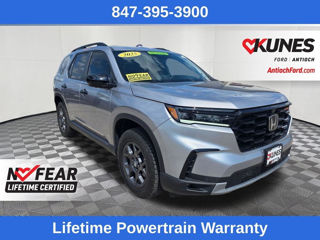 Used 2025 Honda Pilot TrailSport SUV