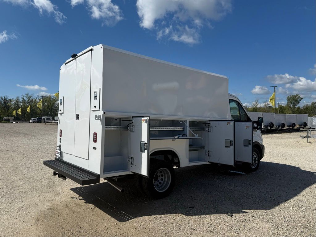 2024 Ford Transit photo 3