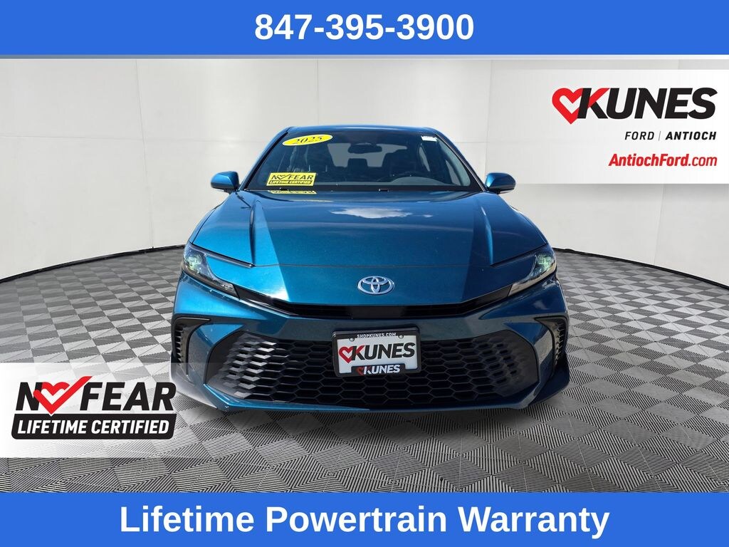 Used 2025 Toyota Camry SE Sedan