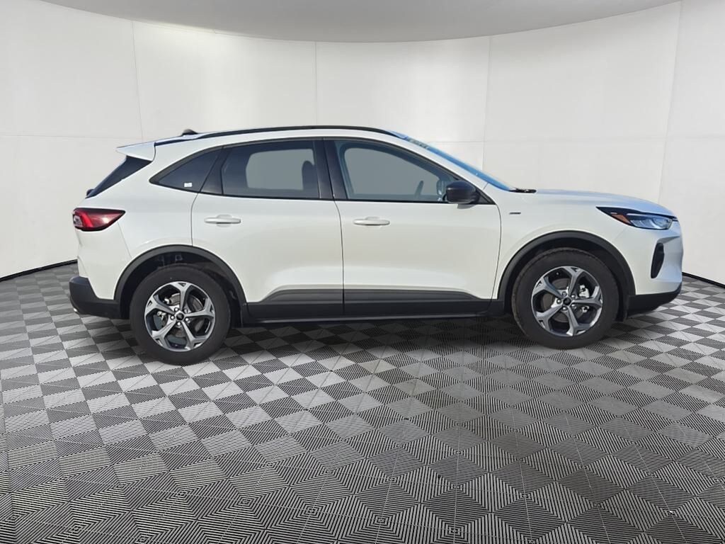 New 2025 Ford Escape ST-Line SUV