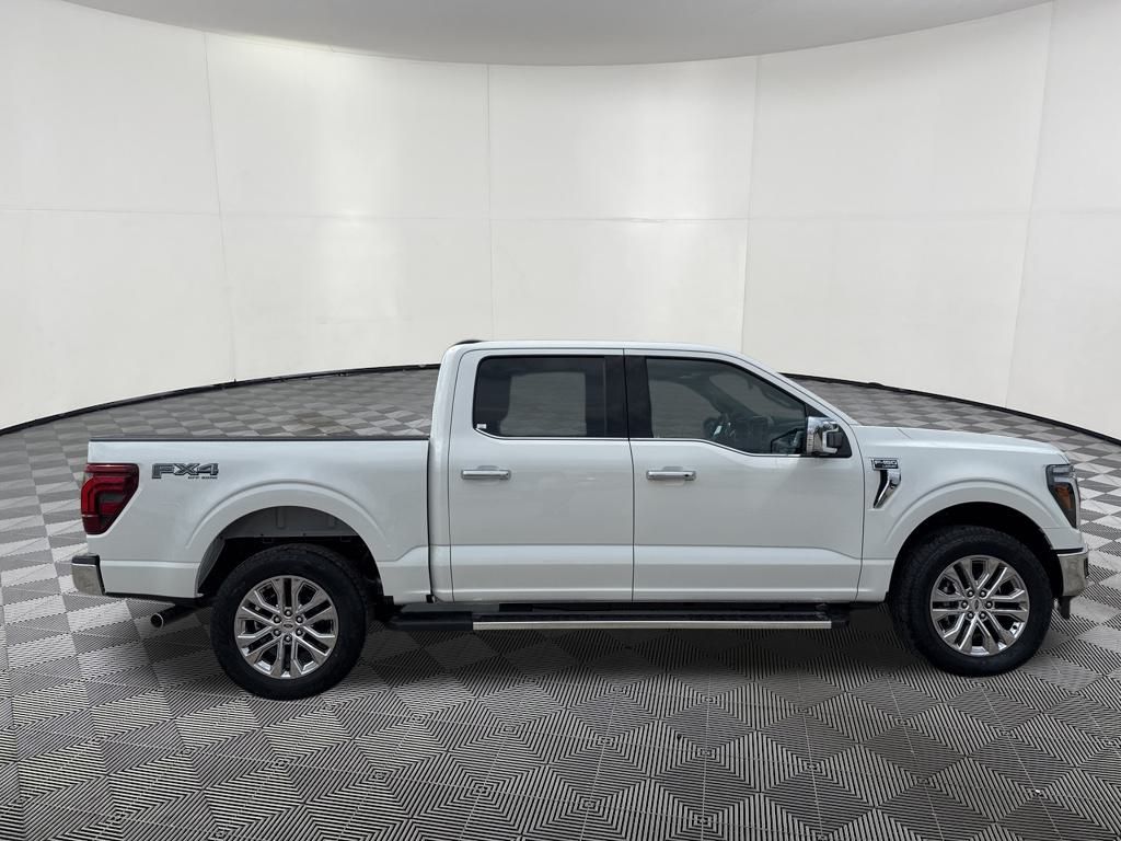 2025 Ford F-150 Lariat photo 2