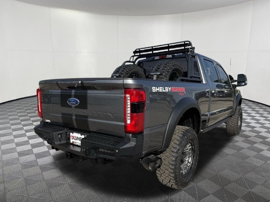 2024 Ford F-250 Lariat photo 2