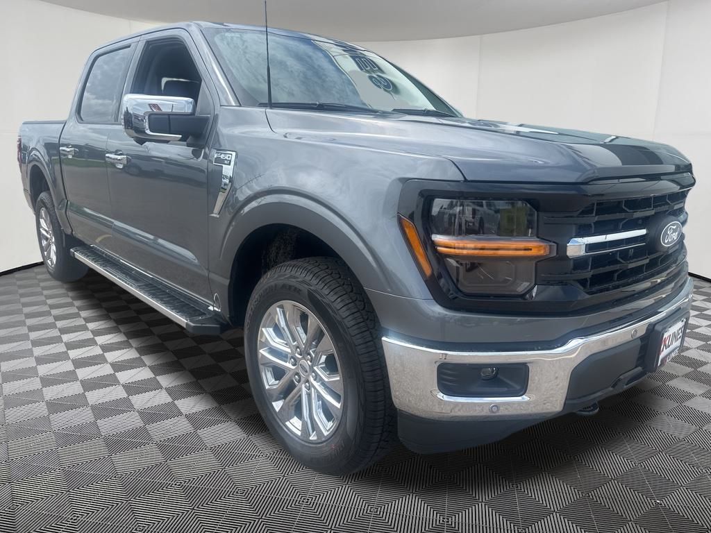 2025 Ford F-150 XLT photo 2