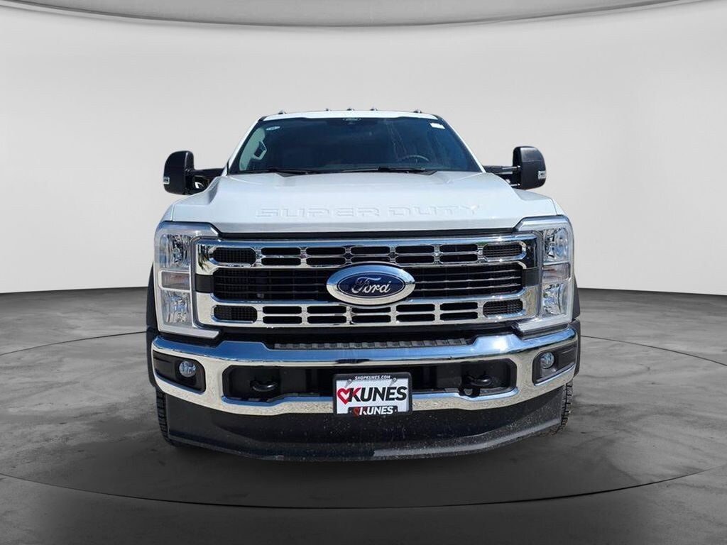 New 2026 Ford F-450 Chassis XL DRW Truck Crew Cab