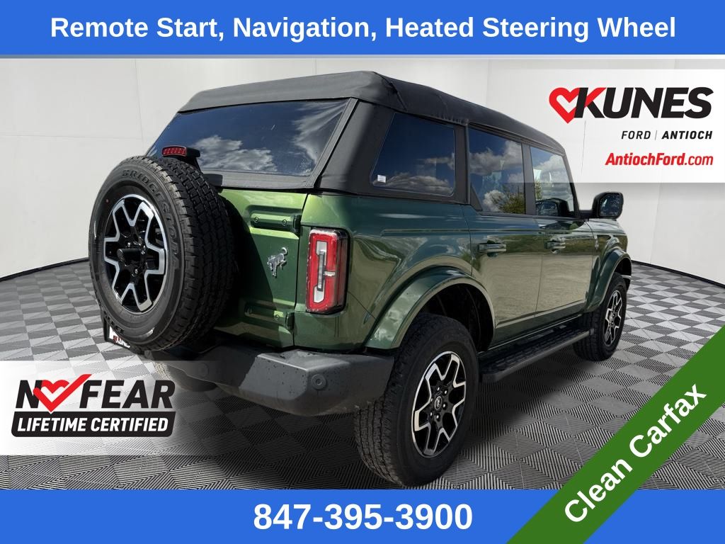 2022 Ford Bronco Outer Banks photo 2