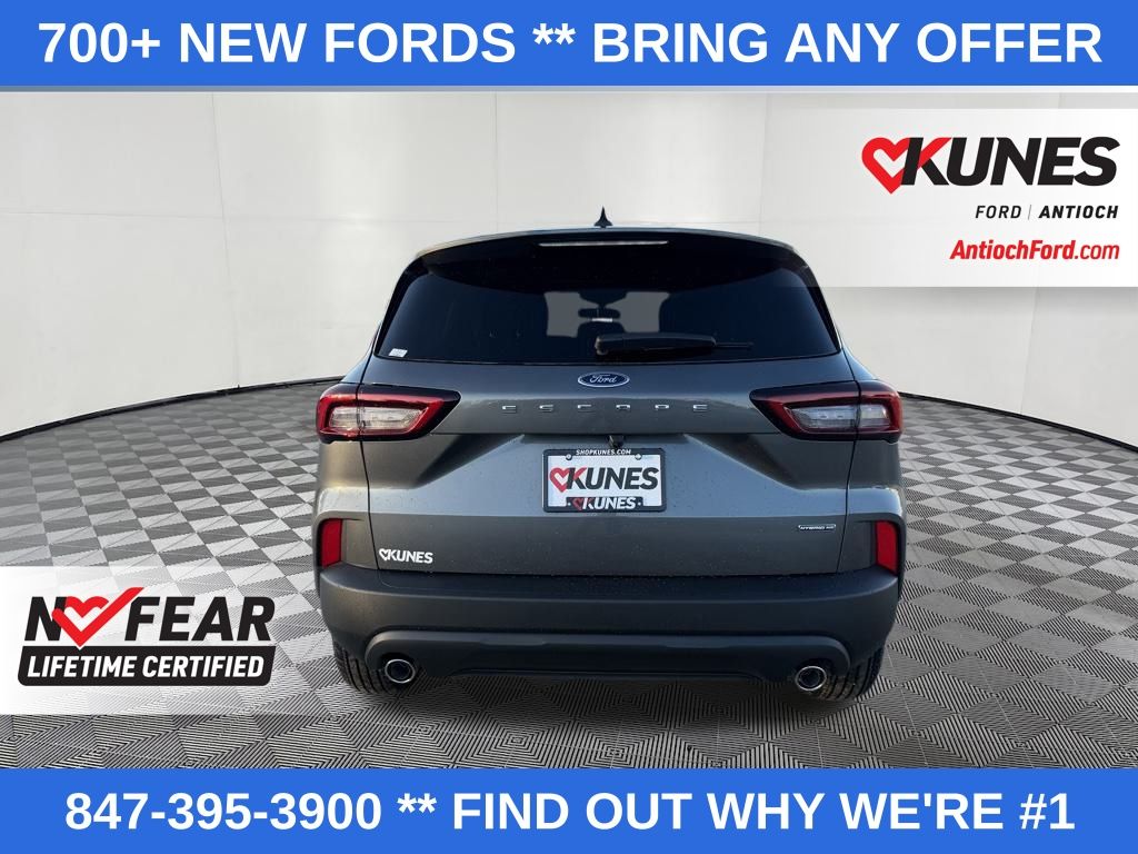 2026 Ford Escape Hybrid ST-Line Select photo 2