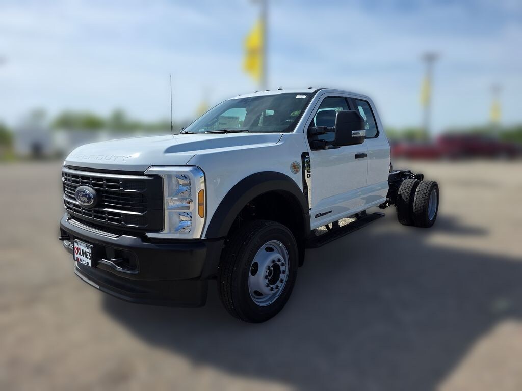 New 2026 Ford F-450 Chassis XL DRW Truck Super Cab