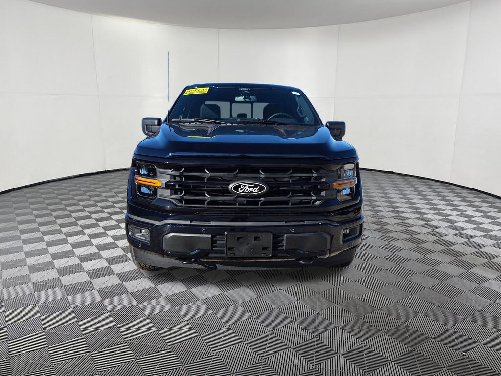 New 2025 Ford F-150 XLT Truck SuperCrew Cab